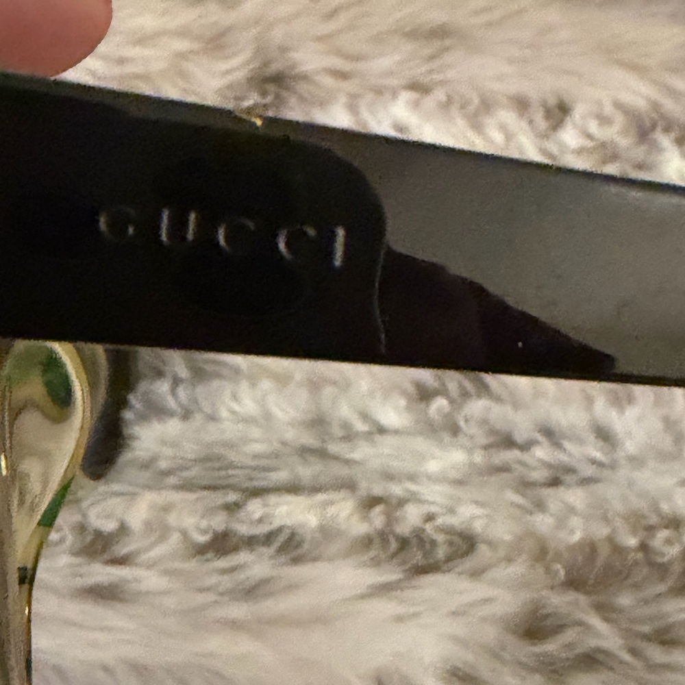 Gucci Black and Floral Cateye Sunglasses - Picture 7 of 13